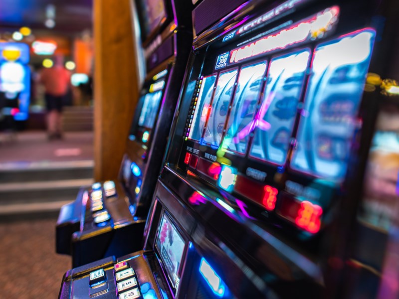 Pokies reform pushes through parliament